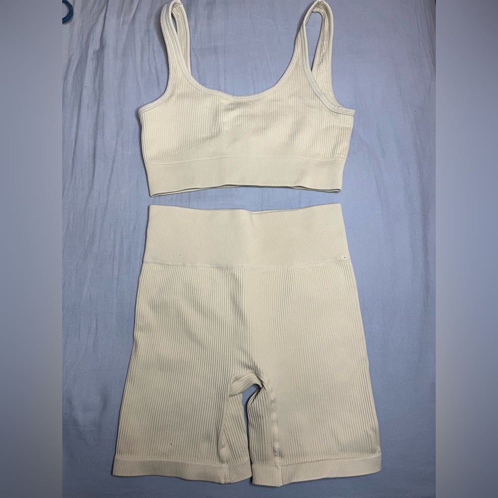 Ribbed workout set